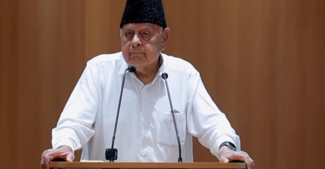 Former Jammu and Kashmir Chief Minister Farooq Abdullah addresses three-day Vision 2031 seminar organised by Kerala Planning Board in Thiruvananthapuram. Photo: Facebook/Pinarayi Vijayan