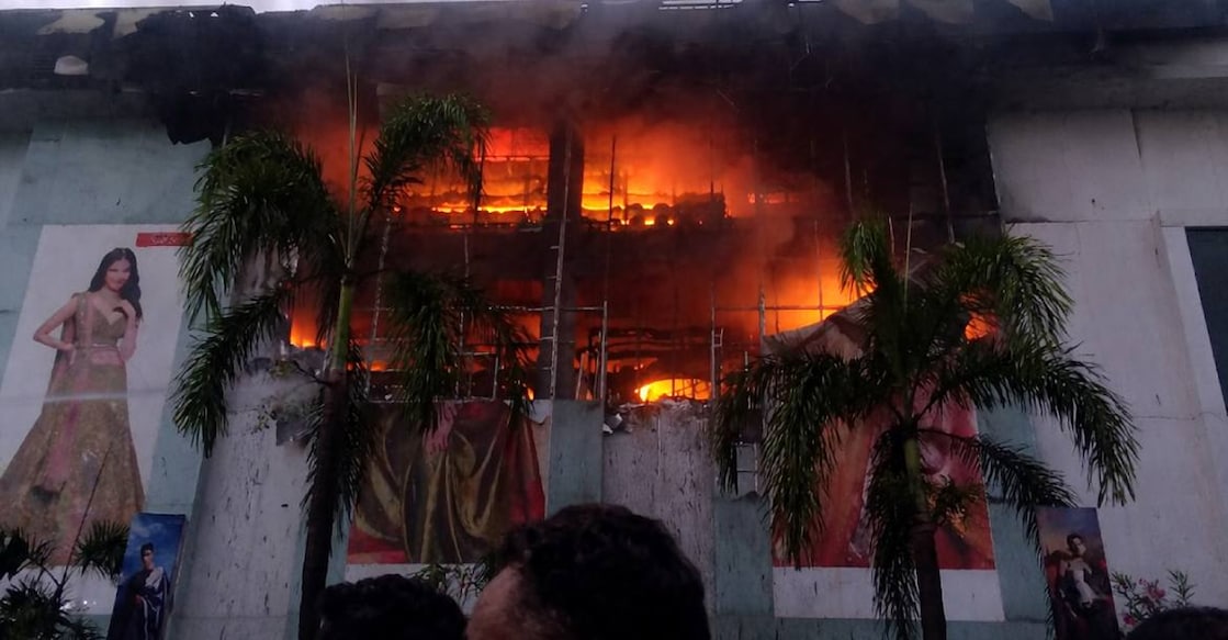 Fire breaks out at Jayalakshmi Silks, Kozhikode. Photo: M T Vidhuraj/Manorama
