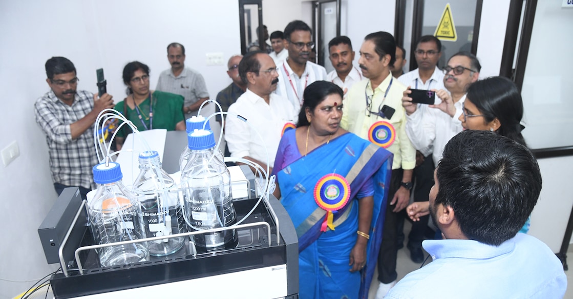 Minister J Chinchu Rani inaugurating the Toxicology Laboratory Complex in Palode. Photo: Special arrangement
