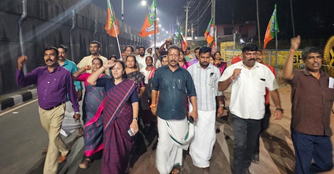 kumbla-toll-plaza-celebration-march