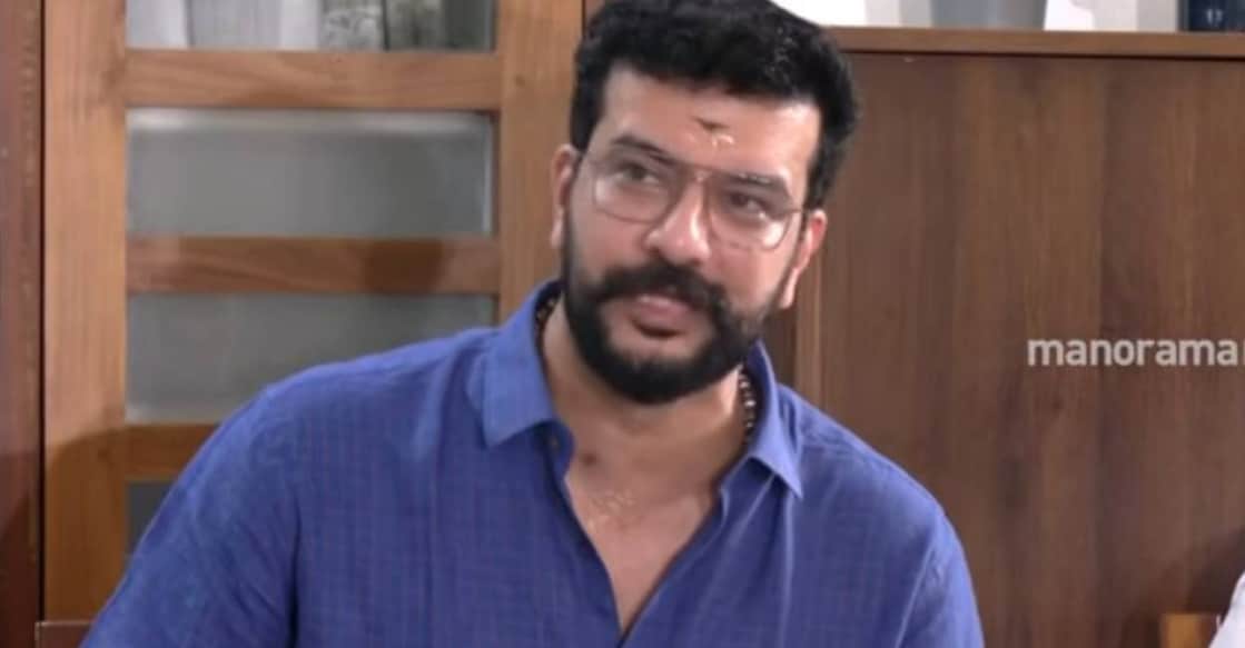 Actor Ramesh Pisharody addresses media after Congress announces his candidacy in Palakkad. Photo: Manorama News