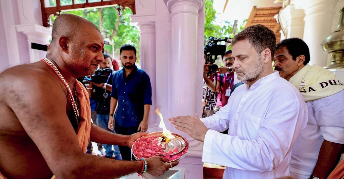 Rahul Gandhi offers prayers at the 'Sri Sharadamba Temple', at Sivagiri Mutt, in Kerala.  Photo: AICC via PTI photo