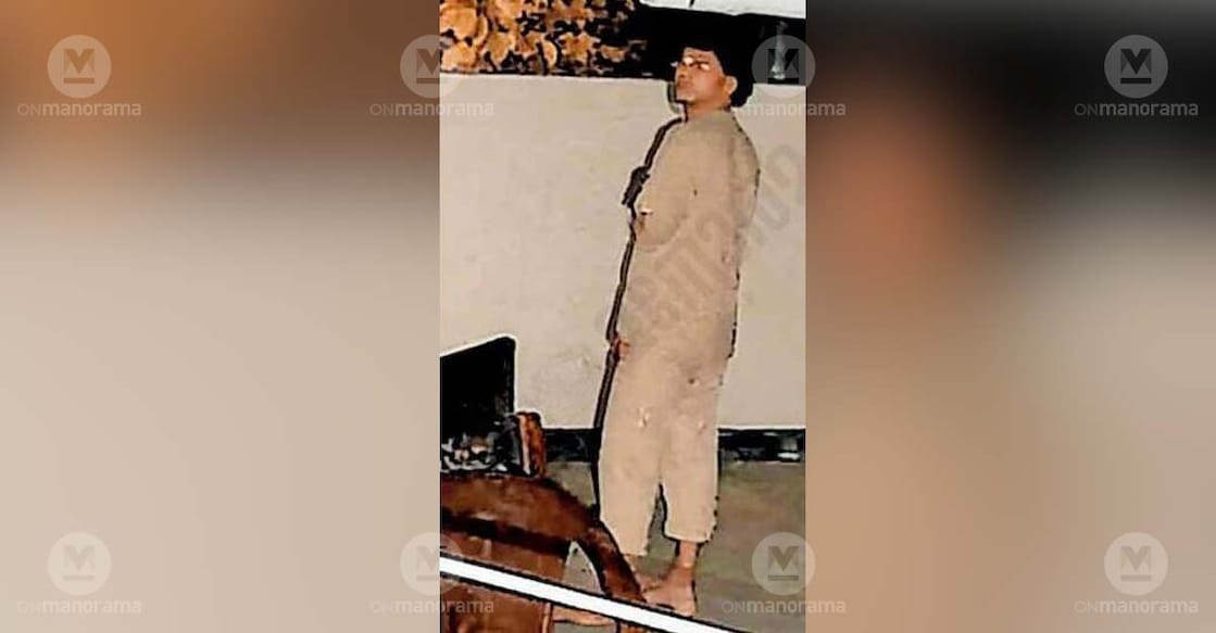 CCTV visuals of the youth who attempted to break into the house of Roy Thanur Tharayil in Poothuval, Pathanapuram. Photo: Special arrangement