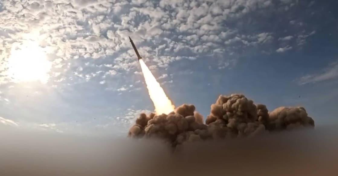 This video grab taken from images released by the Iranian state broadcaster (IRIB) on , shows a missile launched against Israel and US bases in the United Arab Emirates and Kuwait. Photo: AFP