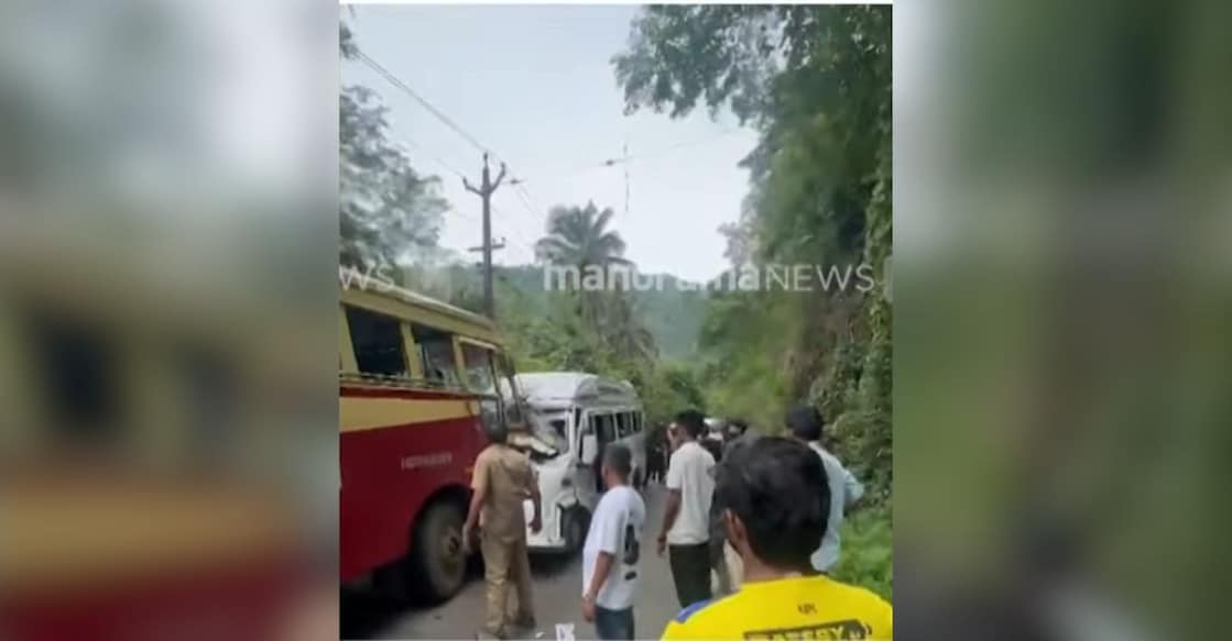 The collision which occurred at Inchapara. Photo: Screengrab/Manorama News