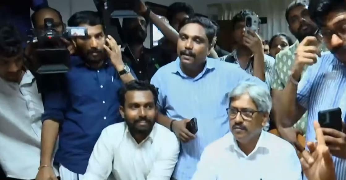 KSU workers during discussions with the society officials. Photo: Screengrab/Manorama News