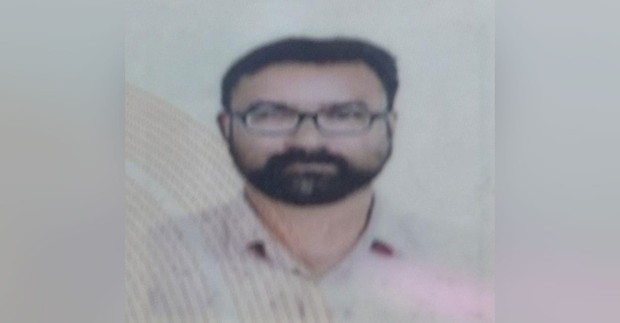 A father tragically died after setting himself and his daughter alight in his shop; she survived with burns, with financial woes suspected..man dies self immolation, father daughter fire incident, Narikkuni shop fire, online trading financial issues, suicide note found, father sets daughter alight, Kerala father suicide, economic hardship death, child survives shop fire, parambil bazar man dies, trader financial crisis, local tragedy narikkuni, shocking incident kozhikode, father's desperate act, daughter's brave escape