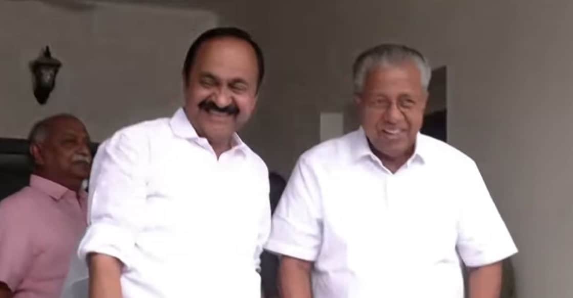 A screengrab of V D Satheesan visiting Pinarayi Vijayan's house. Photo: Manorama News 