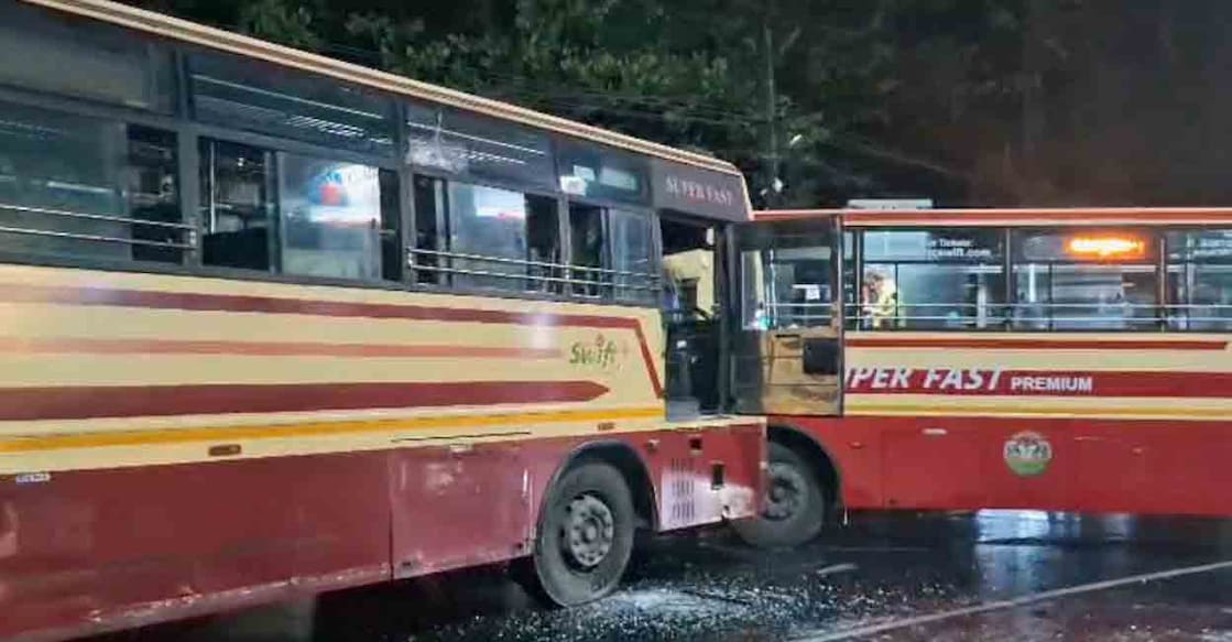KSRTC buses collide in Kunnamkulam. Photo: Special arrangement
