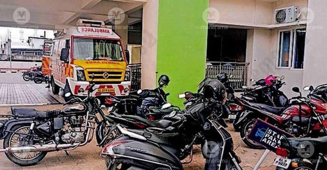 Two-wheelers parked carelessly at Chittur Taluk Hospital, obstructing the movement of ambulances. Photo: Special arrangement