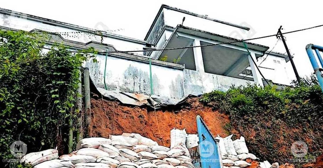 Soil erosion beneath the Korangatti water treatment plant under the Kerala Water Authority. Sandbags stacked at the site can also be seen. Photo: Special arrangement