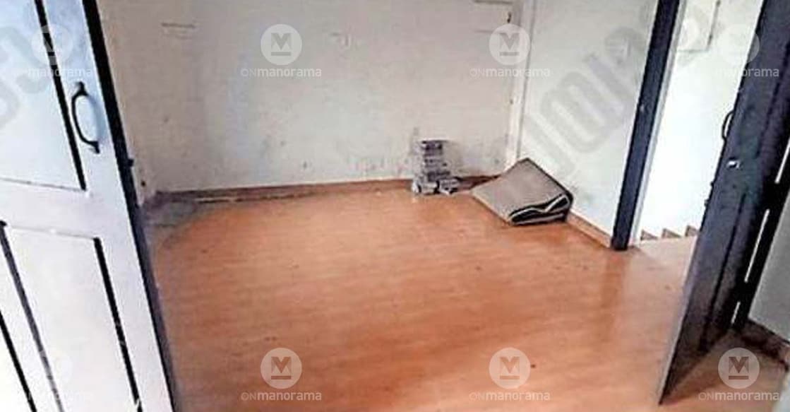 Interior view of the She Lounge near Cheruvathur bus stand, where folded sheets left behind hint at recent use of the space as a resting spot. Photo: Special arrangement