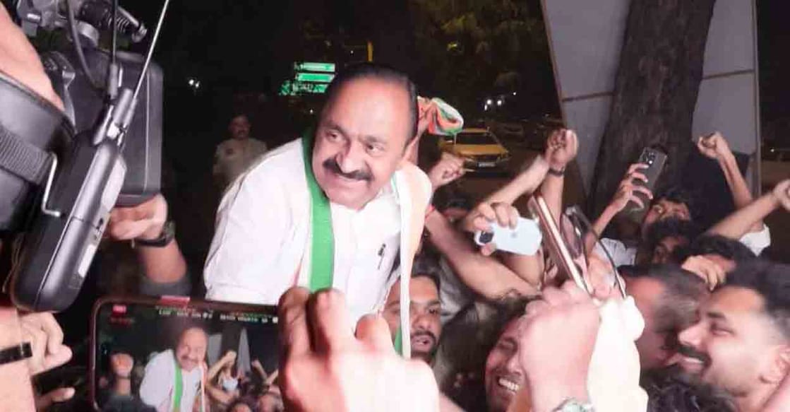 VD Satheesan receives a rousing welcome in Delhi. Photo: Manorama News