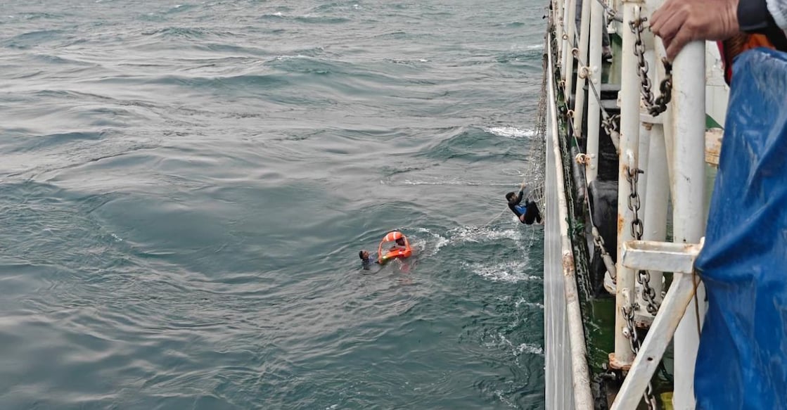 An Indian Coast Guard official during the rescue operation. Photo: Special Arrangement.