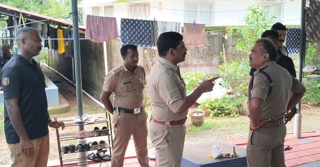 Police officers at the spot. Photo: Special Arrangement