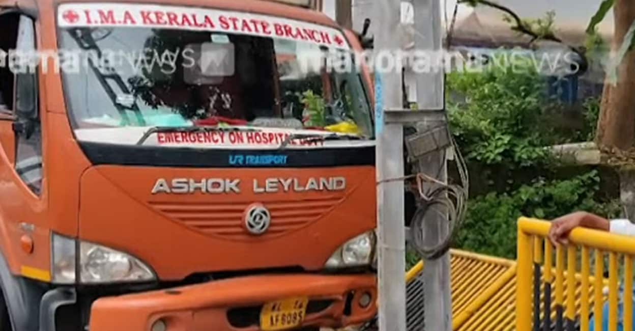 One student killed, three injured after lorry crashes into footpath in Palakkad