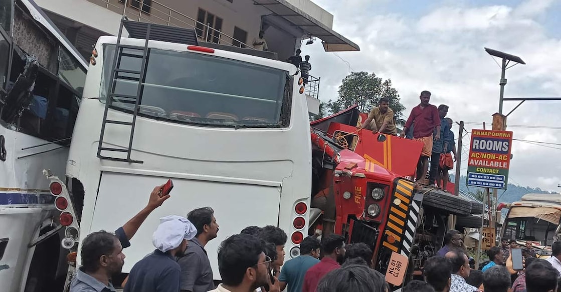 The fire tender involved in the accident. Photo: Manorama Online
