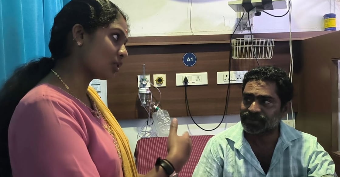 Athira (Left) and Shajahan at the hospital. Photo: Special Arrangement