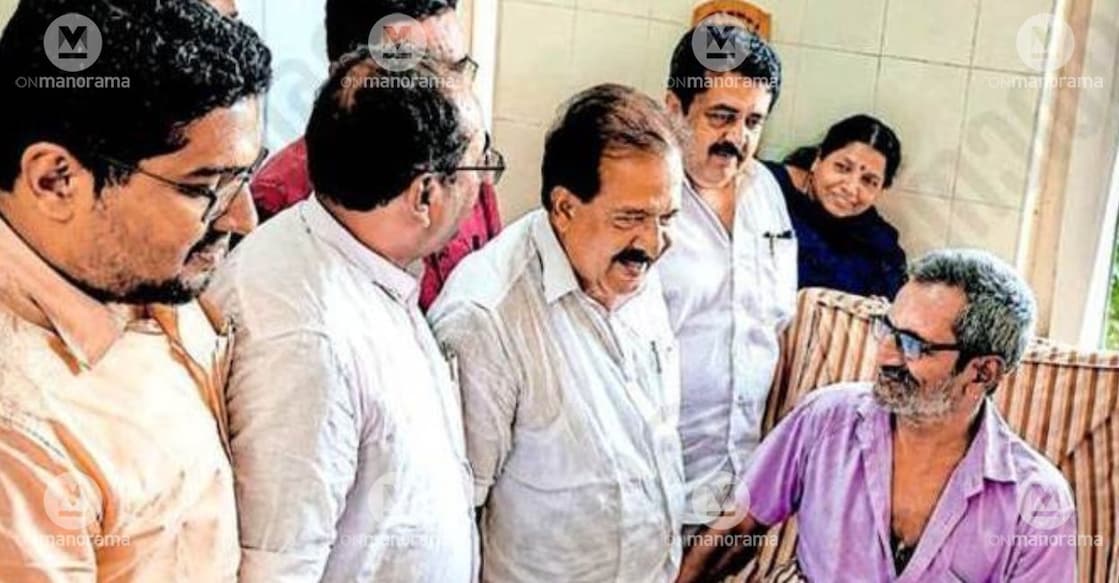 Minister for Home Affairs, Ramesh Chennithala visits police aid Soman at Thiruvalla Medical Mission Hospital. Jijo Cherian, Verghese Mammen MLA, Eappan Kurian, Roji Kattasseri, among others, look on. 