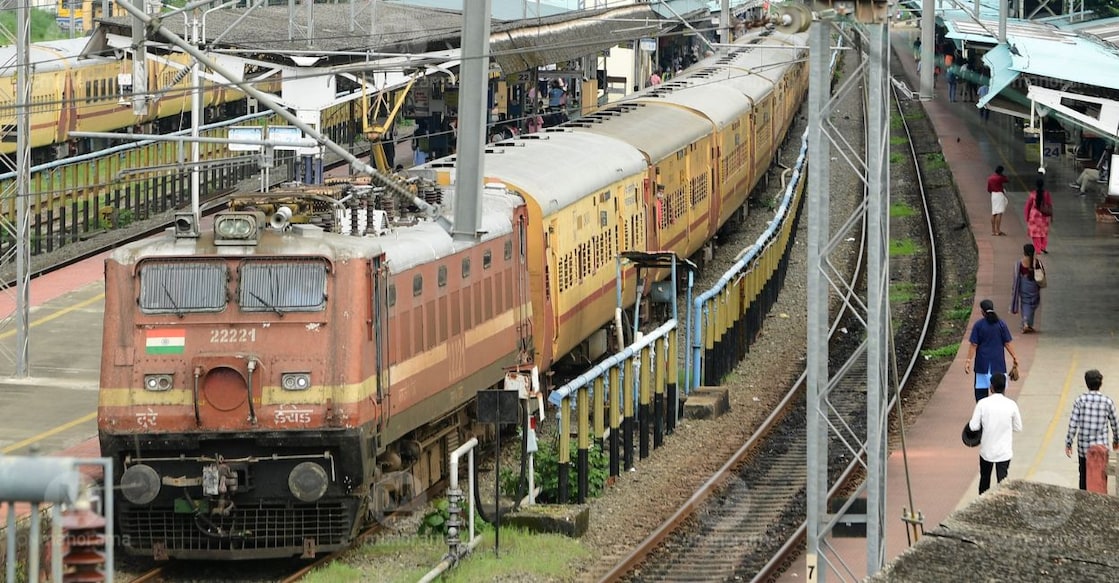 train-railway-station - train-railway-station