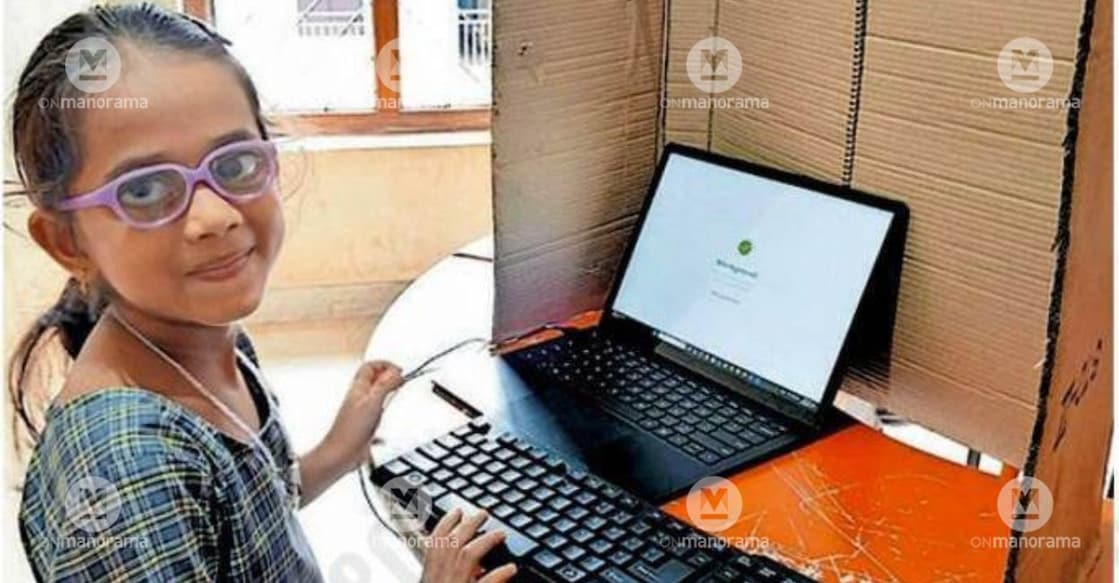 A student casts her vote using the specially designed EVM during the school parliament election at the Kerala Blind School. Photo: Special Arrangement.