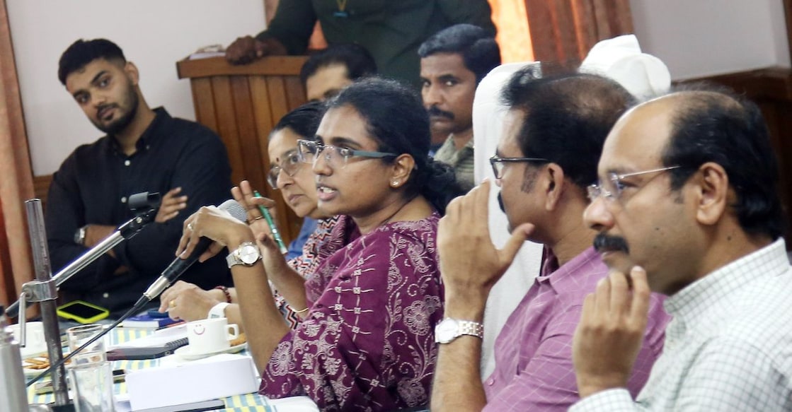 Emergency meeting led by MLA Uma Thomas and Labour Commissioner Safna Nazarudeen, as directed by Labour Minister Bindu Krishna, to address the issues faced by employees of CorroHealth. Photo: Special Arrangement