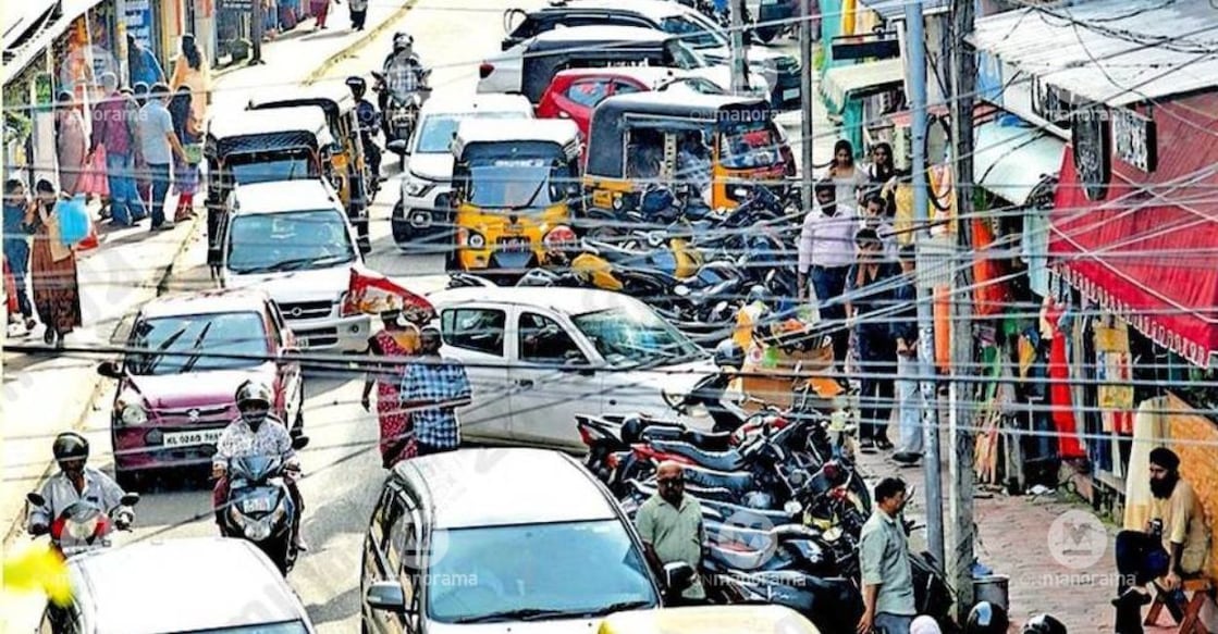 Traffic congestion caused by haphazard parking on the Main Road, Kollam. Photo: Special Arrangement.