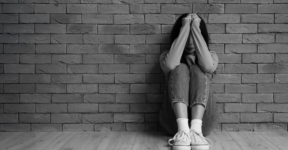 suicide-woman-girl-rep - suicide-woman-girl-rep