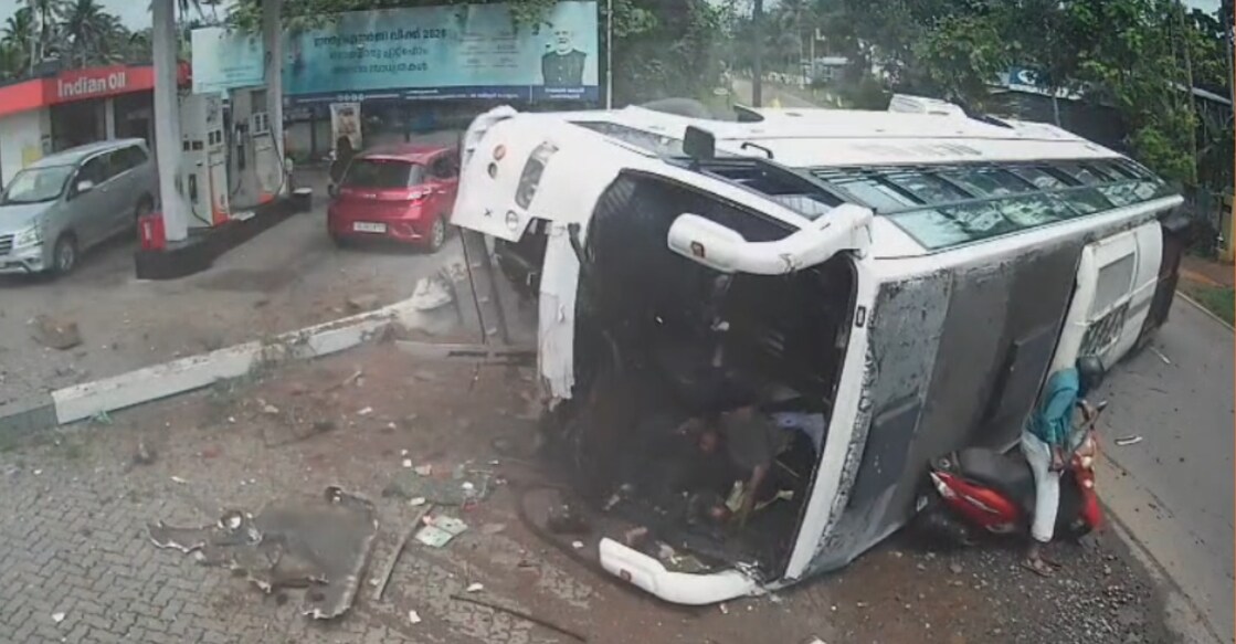 A screengrab showing the tourist bus involved in the accident. Photo: Special arrangement