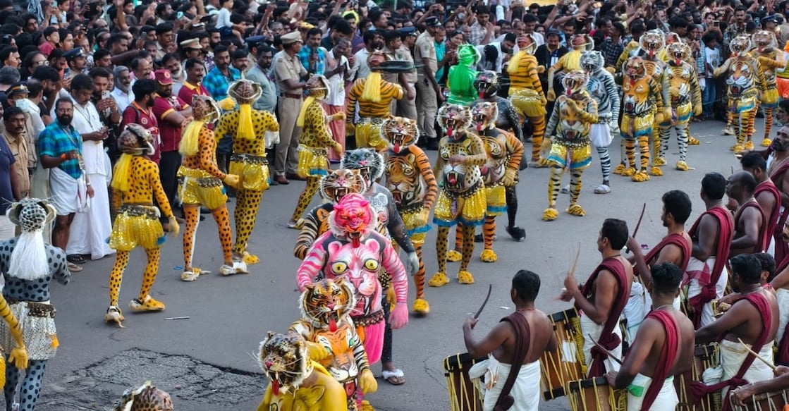 picture - thrissur-pulikali