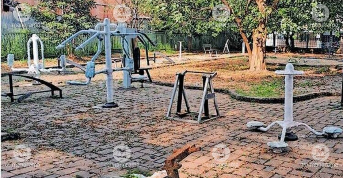 *Replacement of equipment gets underway at the open gym in Palakkad Fort Maidan. Photo: Special Arrangement.