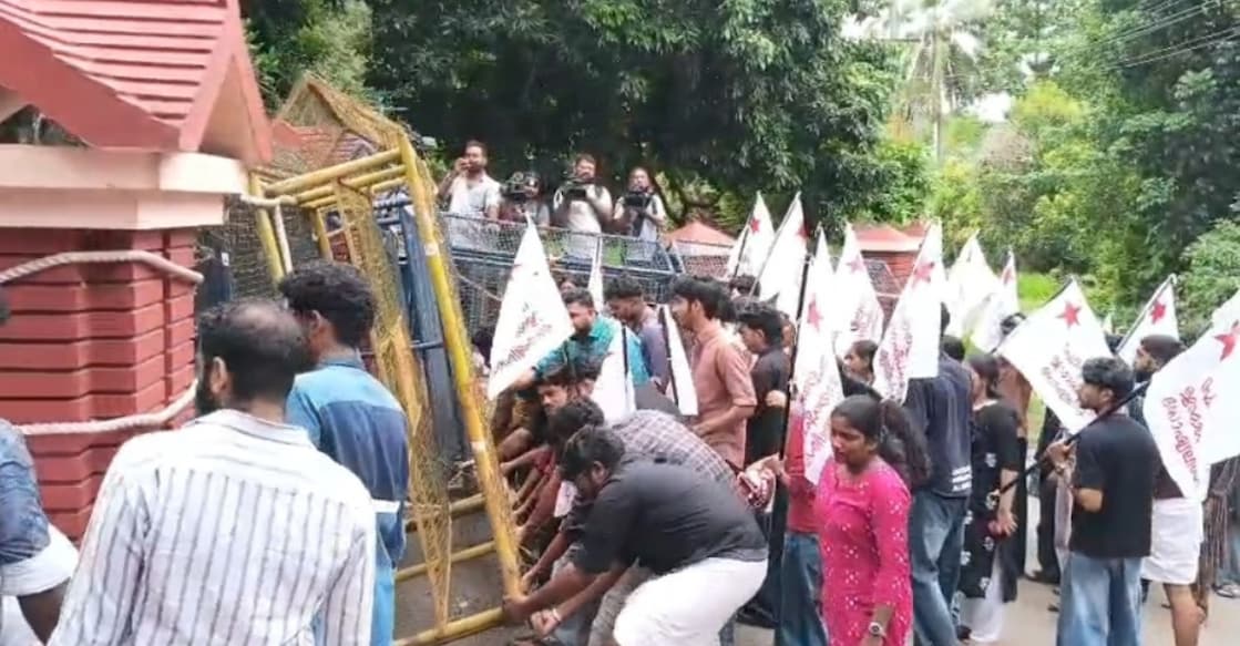 DP picture - dyfi-protest