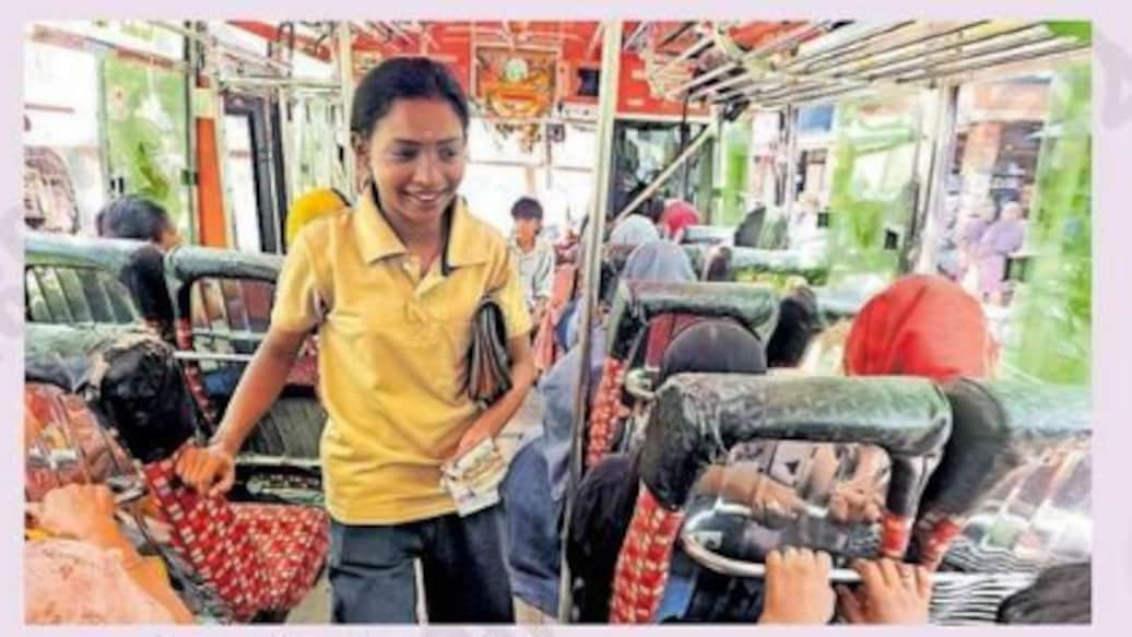 agnitha-bus-conductor