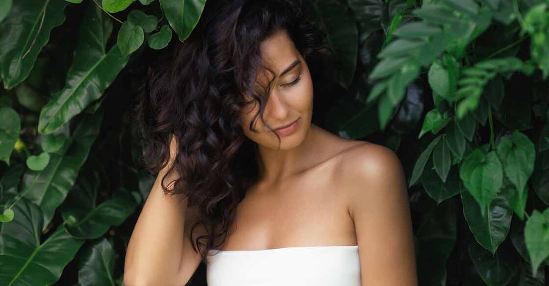 Drinking enough water, a balanced diet high in fruits and vegetables, good sleep, and avoiding food items with artificial colours are also essential steps to keep your hair and skin in good condition. Photo: iStock/Dmytro Buianskyi