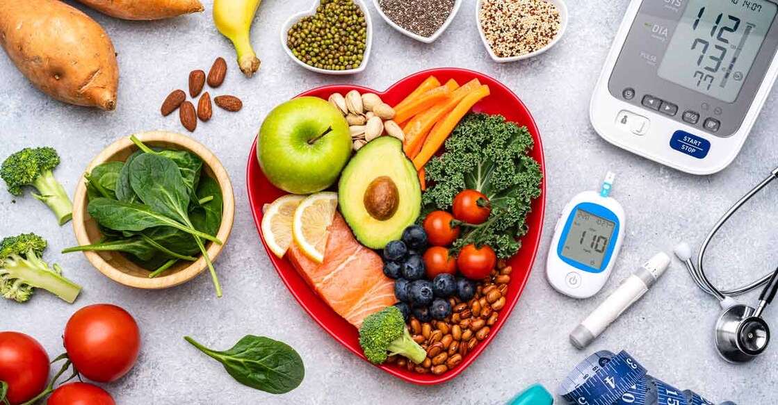 A diabetes-friendly meal plan should help control blood sugar. Photo: iStock