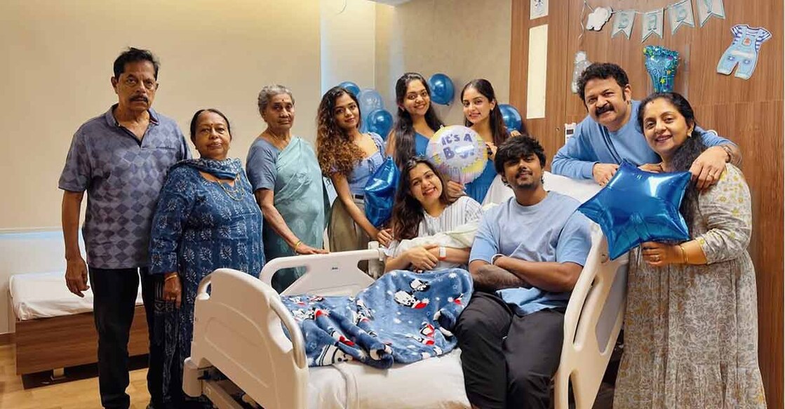 Diya Krishna with her family after childbirth. Photo: Instagram/@ahaana_krishna