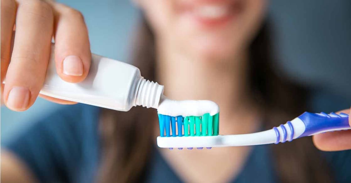 A social media message stating that toothpastes containing Sodium Lauryl Sulfate (SLS) can cause cancer was widely circulated. Photo: iStock