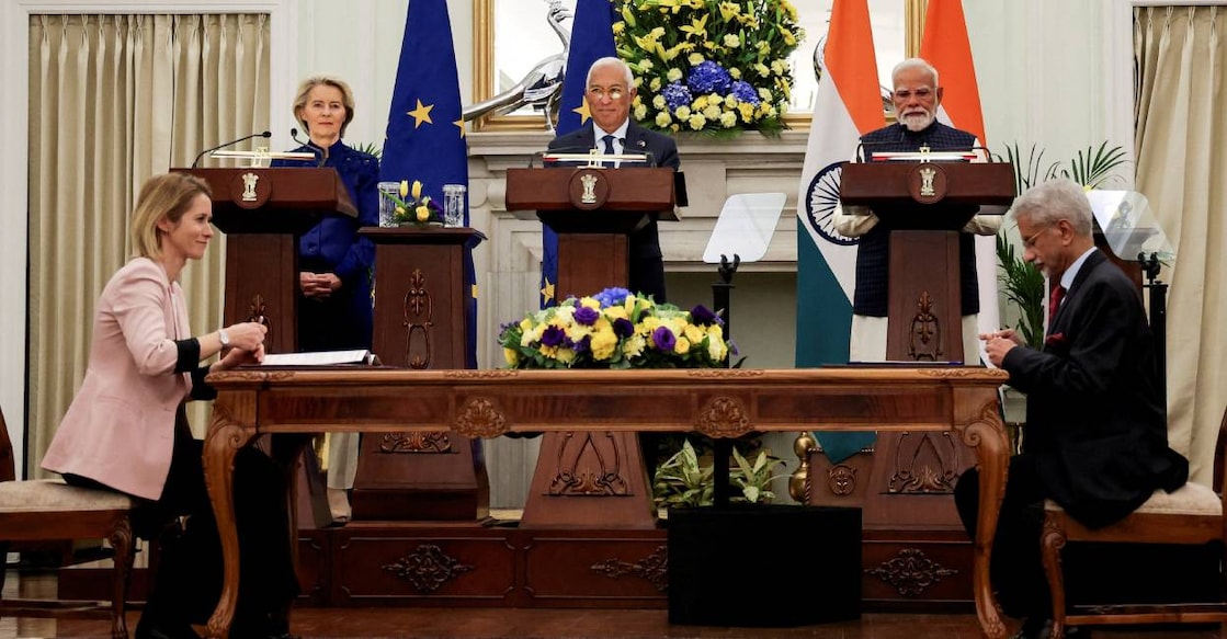 European Union High Representative for Foreign Affairs and Security Policy and European Commission Vice-President Kaja Kallas and India's Foreign Minister S Jaishankar sign an EU–India Security and Defence Partnership agreement. Photo: Reuters