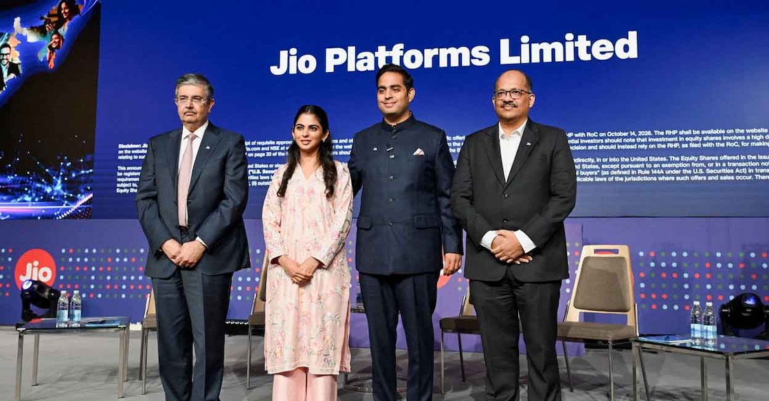 Uday Kotak, founder and non-executive director of Kotak Mahindra Bank; Isha Ambani, non-executive director of Jio Platforms Ltd.; Akash Ambani, chairman of Reliance Jio Infocomm Ltd. and director of Reliance Retail Ventures Ltd.; and Pankaj Pawar, chief executive officer of Jio Platforms Ltd., pose for a picture during a Jio Platforms Ltd. IPO press conference in Mumbai, India, October 15, 2026. File Photo: REUTERS/Ashish Vaishnav