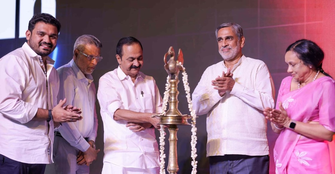 JAIN University Deeksharambh 2026 is inaugurated by Shri V D Satheesan, Hon'ble Chief Minister of Kerala. Also seen (from left) are Dr Tom M. Joseph, Director – New Initiatives, JAIN University Kochi; Dr Chenraj Roychand, Chancellor, JAIN University; Prof Venu Rajamony, Chairman, Future Kerala Mission; and Dr J Letha, Pro Vice Chancellor, JAIN University.
