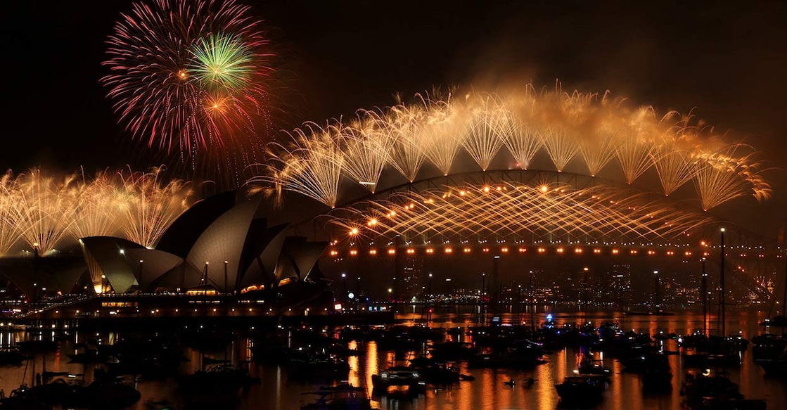Fireworks explode over Sydney Harbour Bridge to mark the New Year in Sydney, Australia, January 1, 2026. Photo: REUTERS/Hollie Adams