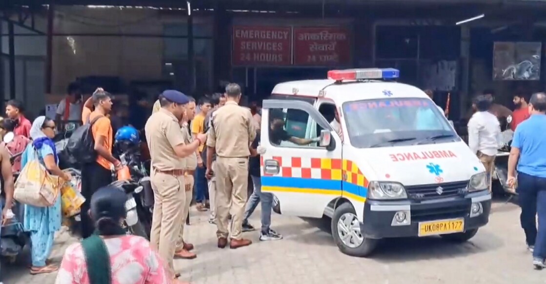 Injured being brought to a hospital after a stampede broke out at Mansa Devi temple, in Haridwar, Uttarakhand, Sunday, July 27, 2025. Photo: PTI