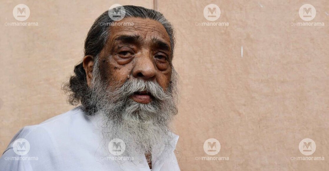 Shibu Soren had been the leader of the Jharkhand Mukti Morcha for the past 38 years. Photo: Manorama Archives