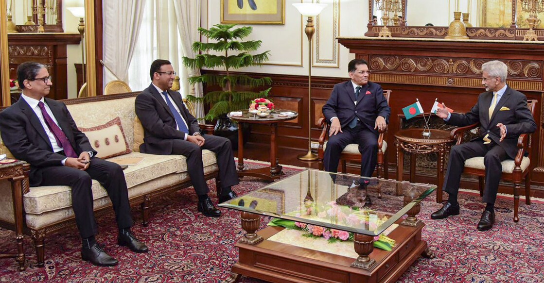 Union Minister Hardeep Singh Puri with Bangladesh Foreign Minister Khalilur Rahman during a meeting in New Delhi. Photo: PTI