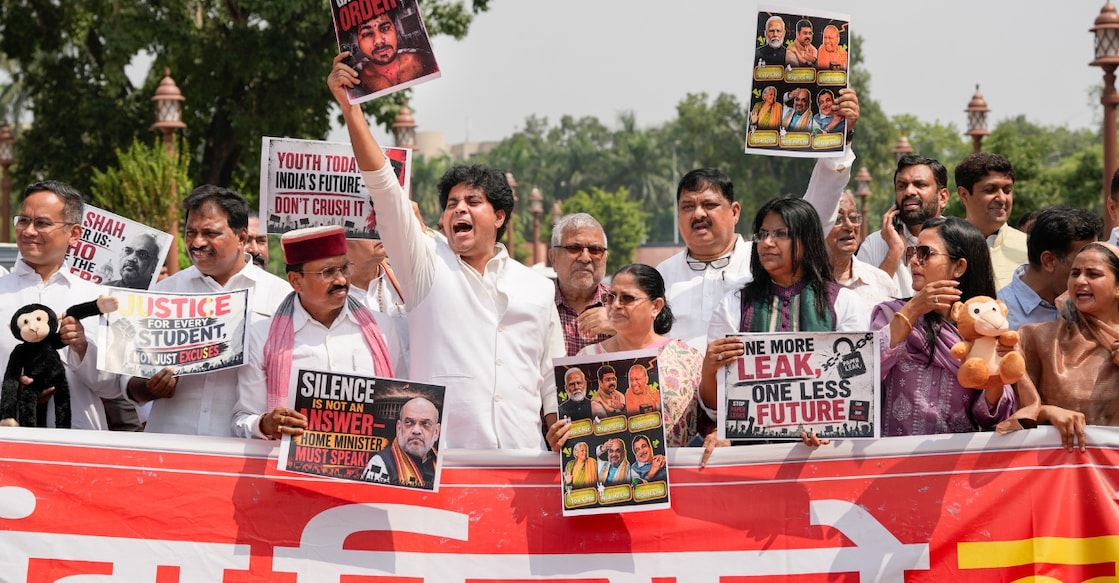Congress MPs Gaurav Gogoi, Imran Pratapgarhi, Kodikunnil Suresh, Sanjna Jatav, Jebi Mather, TMC MP Mahua Moitra and other opposition MPs stage a protest outside Parliament in New Delhi. Photo: PTI
