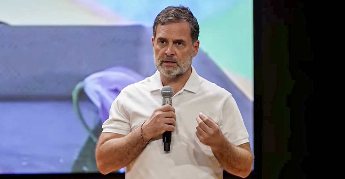 Rahul Gandhi addressing a party briefing. Photo: Screengrab/PTI