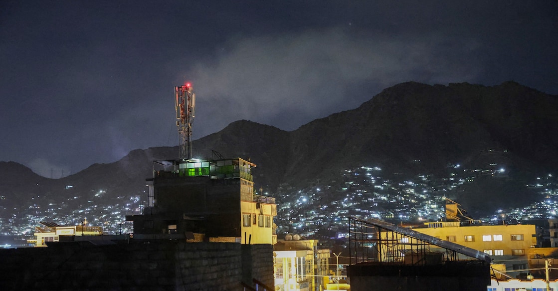 Smoke rises after an explosion in what the Taliban said was a Pakistani air strike in Kabul, Afghanistan, March 16, 2026. Photo: Reuters/Sayed Hassib
