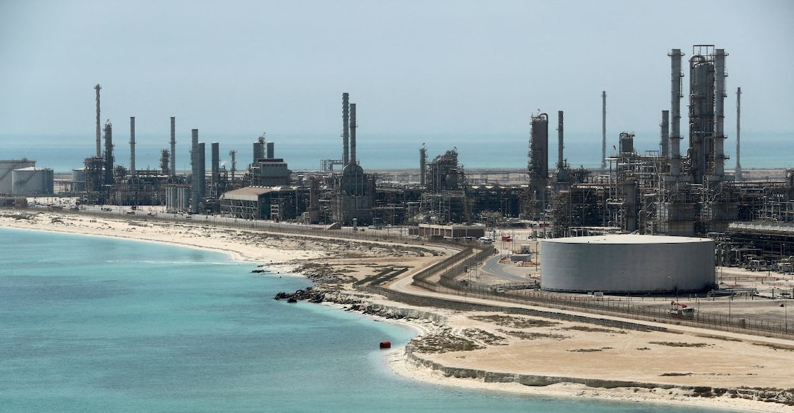 General view of Saudi Aramco's Ras Tanura oil refinery and oil terminal in Saudi Arabia. Photo: Reuters. 