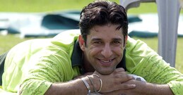 Aussie Starc breaks Akram’s Test record, but places Pakistani great ‘at the pinnacle’