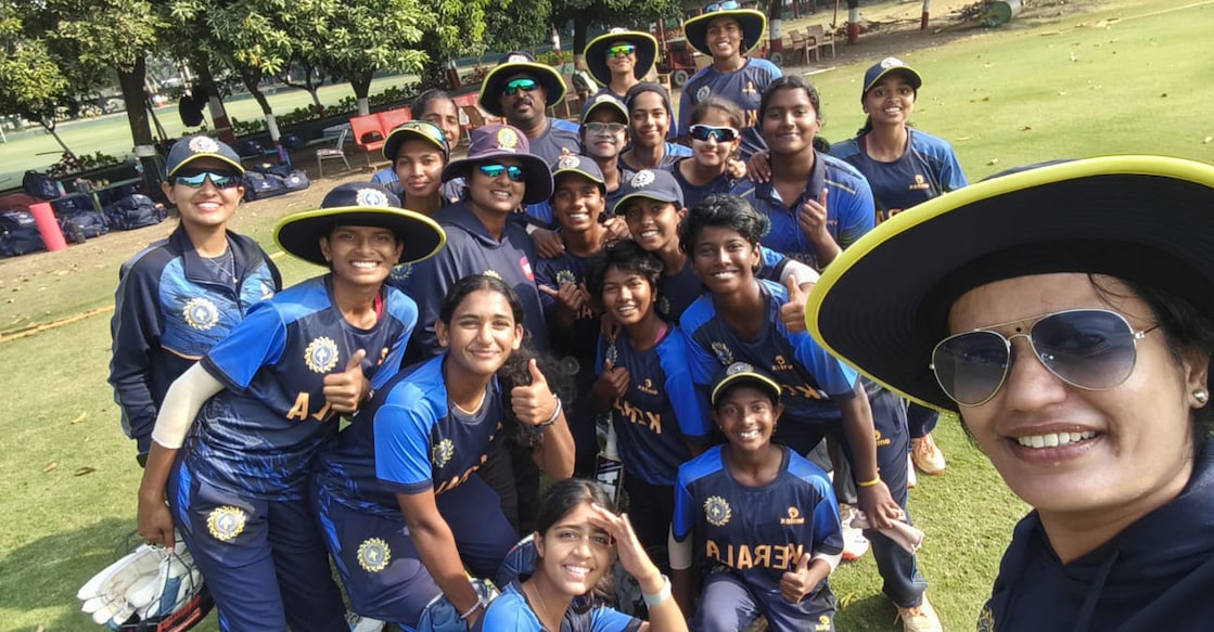 Kerala Women’s Under-15 squad members pose for a selfie. Photo: KCA